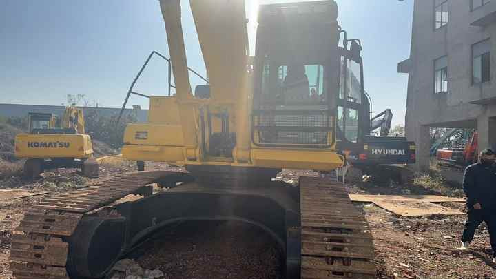 Middle Size Good Condition Used komatsu Pc400-7 Excavator Used komatsu Pc400-7 Excavator in China for Sale - Багер: слика 2 Middle Size Good Condition Used komatsu Pc400-7 Excavator Used komatsu Pc400-7 Excavator in China for Sale - Багер: слика 2