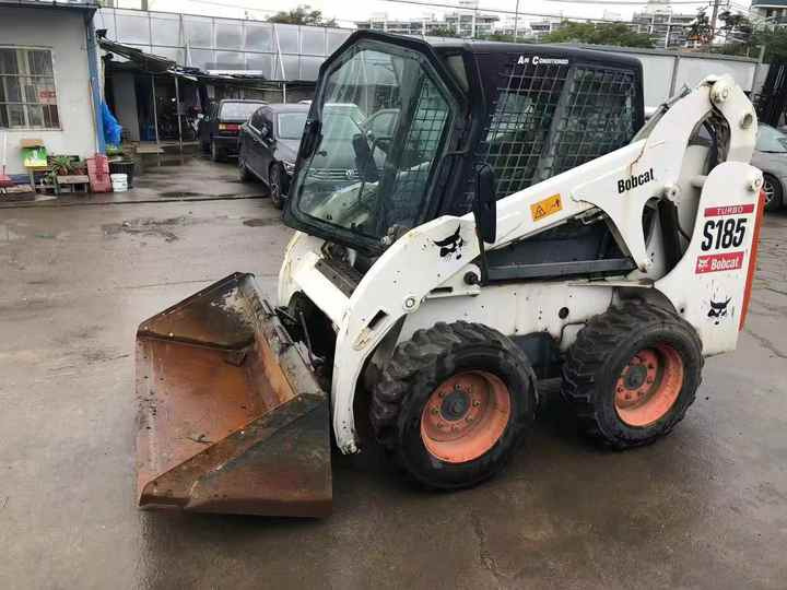 Used Bob Cat Bob Cat S185 Used Mini Skid Steer Wheel Loader Multifunctional Track Loaders Bobcat - Компактен натоварувач: слика 3 Used Bob Cat Bob Cat S185 Used Mini Skid Steer Wheel Loader Multifunctional Track Loaders Bobcat - Компактен натоварувач: слика 3