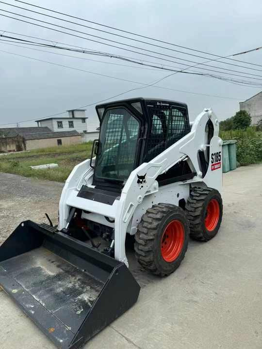 Used Bobcat S185 Skid Steer on Sale Bobcat S16 18 185 160 300 Skid Steer with Excellent Condition for Sale - Компактен натоварувач: слика 2 Used Bobcat S185 Skid Steer on Sale Bobcat S16 18 185 160 300 Skid Steer with Excellent Condition for Sale - Компактен натоварувач: слика 2