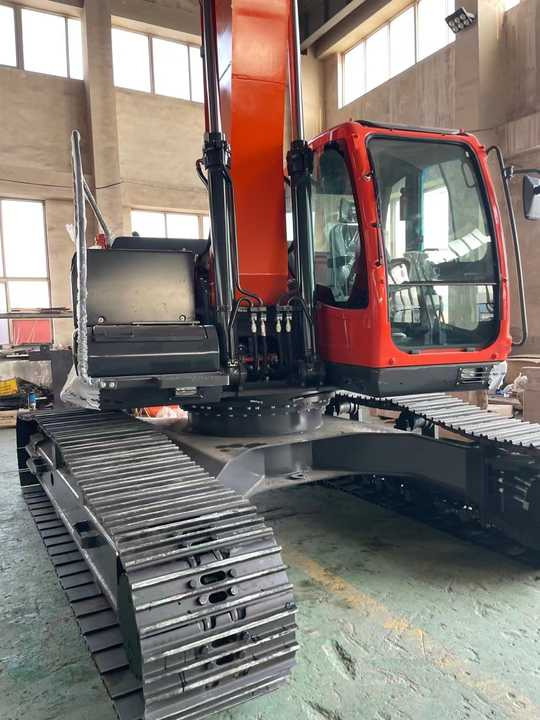 Used Digger DOOSAN DX260 Construction Machinery Construction Digger Used DOOSAN DX260 Cheap Excavator - Багер гасеничар: слика 3 Used Digger DOOSAN DX260 Construction Machinery Construction Digger Used DOOSAN DX260 Cheap Excavator - Багер гасеничар: слика 3