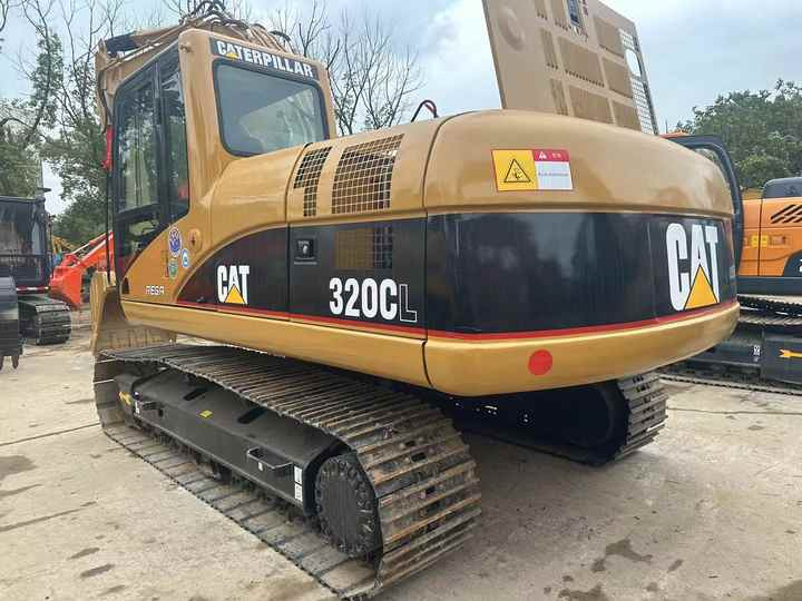 Used Excavator Caterpillar CAT320c Small and Medium-sized Original Excavator CAT320c for Sale - Багер гасеничар: слика 2 Used Excavator Caterpillar CAT320c Small and Medium-sized Original Excavator CAT320c for Sale - Багер гасеничар: слика 2
