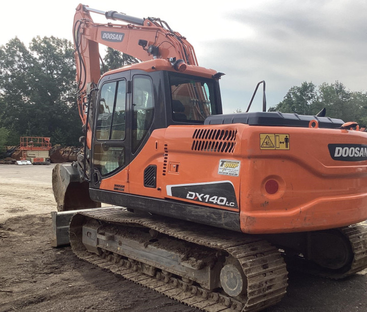 Used Excavator Doosan DX140 Excavators Mini Equipment Earth Moving Machinery Doosan Digger Excavator for Sale - Багер гасеничар: слика 5 Used Excavator Doosan DX140 Excavators Mini Equipment Earth Moving Machinery Doosan Digger Excavator for Sale - Багер гасеничар: слика 5