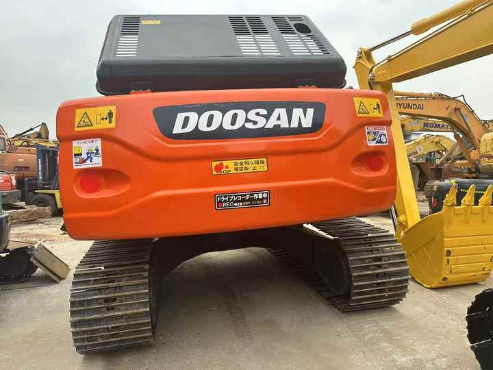 Used Excavator Doosan DX225LC-9 Excavators Mini Equipment Earth Moving Machinery Doosan Digger Excavator for Sale - Багер: слика 5 Used Excavator Doosan DX225LC-9 Excavators Mini Equipment Earth Moving Machinery Doosan Digger Excavator for Sale - Багер: слика 5