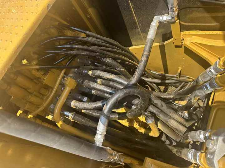 Used Excavators CAT312D Used Japanese Caterpillar CAT312D Excavators for Sale at Cheap Prices - Багер: слика 3 Used Excavators CAT312D Used Japanese Caterpillar CAT312D Excavators for Sale at Cheap Prices - Багер: слика 3
