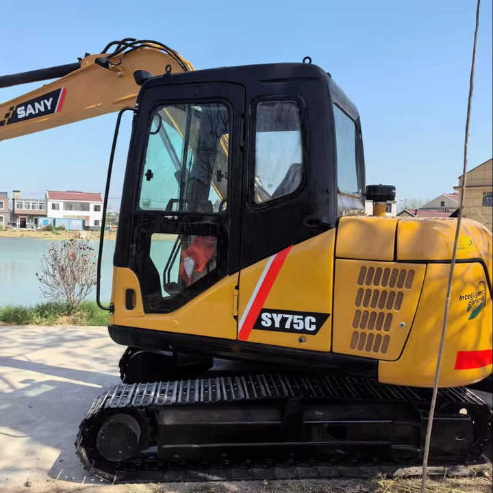 Used Sany SY75C Small Hydraulic Excavator with Very Few Hours of Use and Superior Performance Hot Sale - Мини багер: слика 1 Used Sany SY75C Small Hydraulic Excavator with Very Few Hours of Use and Superior Performance Hot Sale - Мини багер: слика 1