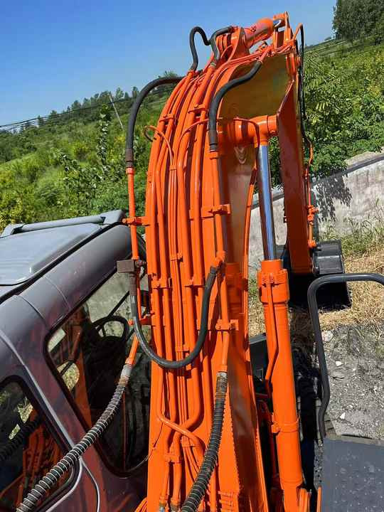 Багер Used Wheel Excavator Hitachi ZX 130W Made in Japan 13ton Hitachi Zx130w Wheel Excavator Price Used Hitachi Zx130 Excavator SALE [ Copy ] [ Copy ] [ Copy ] [ Copy ]: слика 6