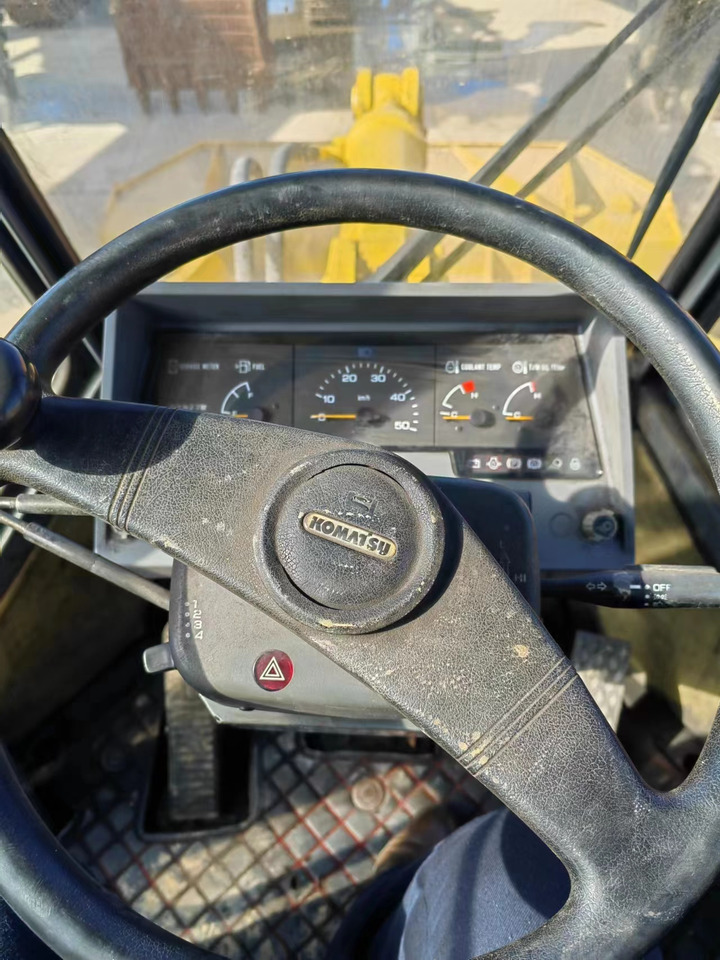 Натоварувач на тркала komatsu wa320-3 [ Copy ] [ Copy ]: слика 16