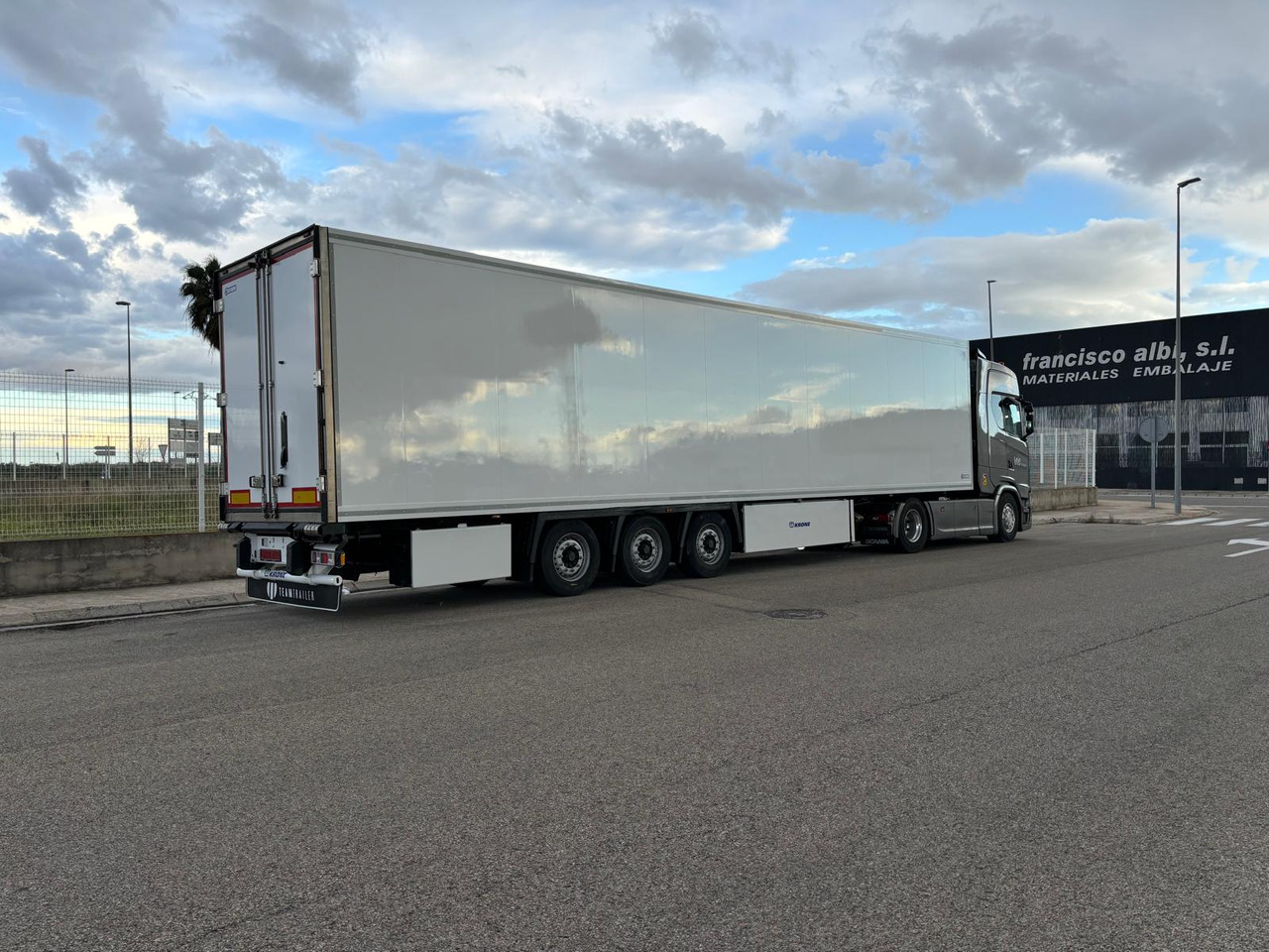 SCANIA S500 - Камион ладилник: слика 2 SCANIA S500 - Камион ладилник: слика 2