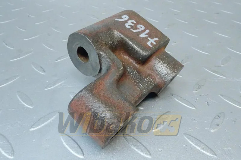 Deutz 02249876R - Држач за мотор за Градежна машина: слика 1 Deutz 02249876R - Држач за мотор за Градежна машина: слика 1
