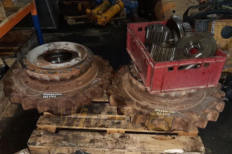 Hyundai 450LC - Конечен редуктор за Градежна машина: слика 1 Hyundai 450LC - Конечен редуктор за Градежна машина: слика 1