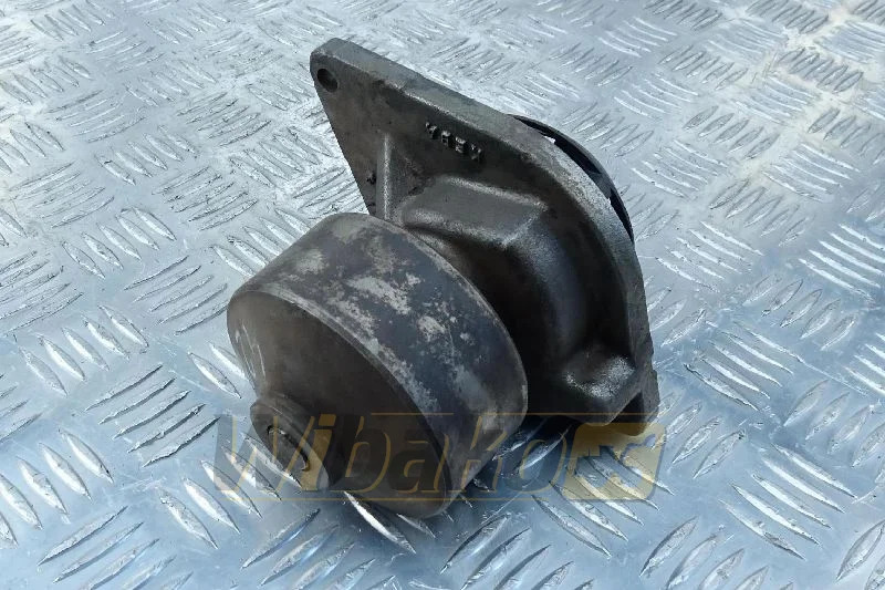 Komatsu SAA6D102E-2 - Пумпа за вода: слика 1 Komatsu SAA6D102E-2 - Пумпа за вода: слика 1