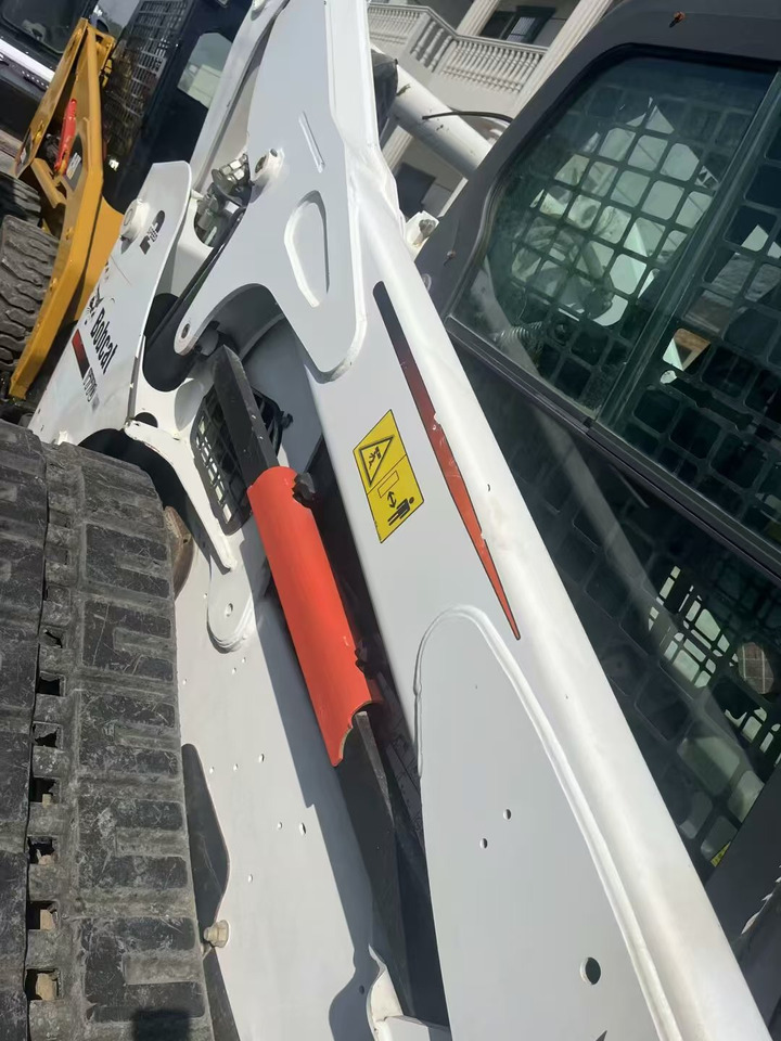 BOBCAT T770 - Кревач ножица: слика 2 BOBCAT T770 - Кревач ножица: слика 2
