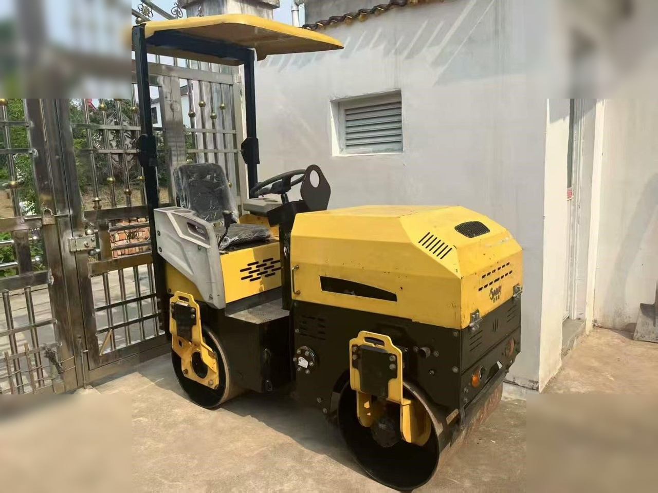 BOMAG BW80AD-3 - Ваљак: слика 1 BOMAG BW80AD-3 - Ваљак: слика 1