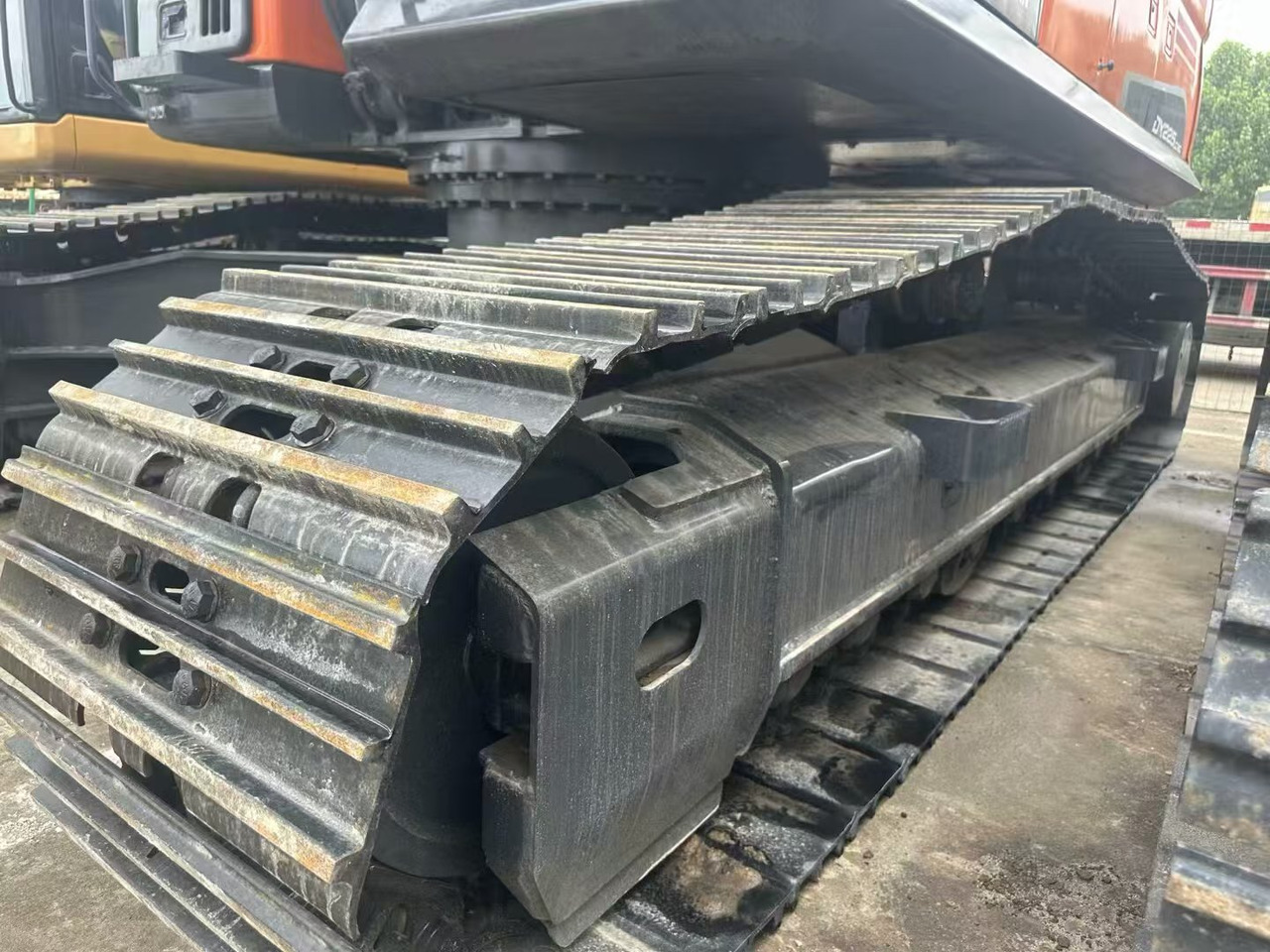Doosan DX225LC-9C - Багер гасеничар: слика 2 Doosan DX225LC-9C - Багер гасеничар: слика 2