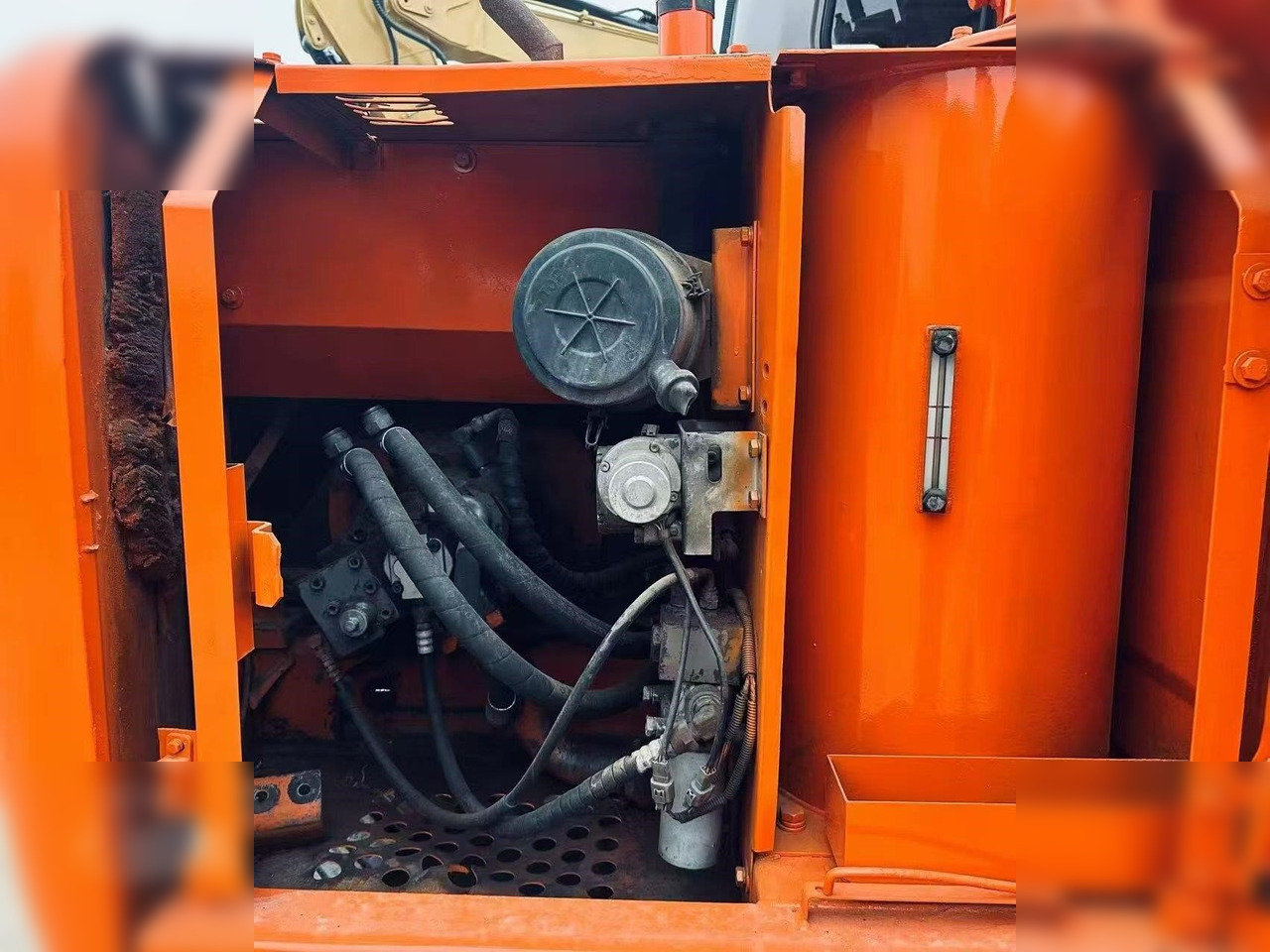 HITACHI EX60-5 - Багер гасеничар: слика 5 HITACHI EX60-5 - Багер гасеничар: слика 5