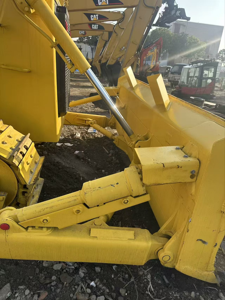 Булдожер KOMATSU D85E: слика 10