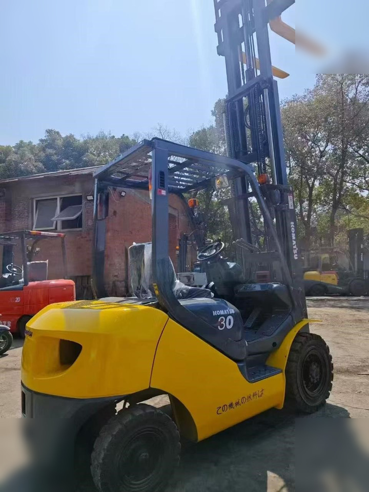 KOMATSU FD30-7 - Плински вилушкар: слика 4 KOMATSU FD30-7 - Плински вилушкар: слика 4