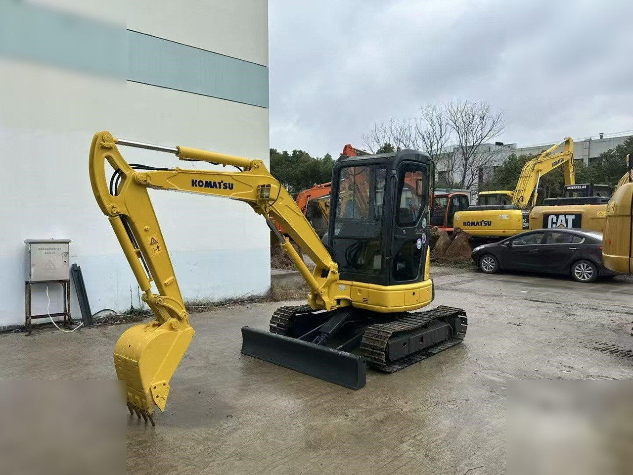 KOMATSU PC35MR - Мини багер: слика 4 KOMATSU PC35MR - Мини багер: слика 4