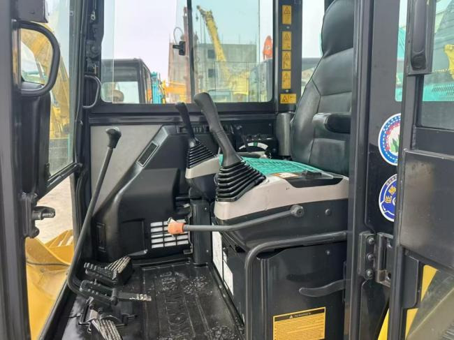 KOMATSU PC56 - Багер на тркала: слика 2 KOMATSU PC56 - Багер на тркала: слика 2