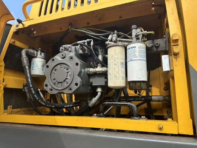 VOLVO EC480 - Багер гасеничар: слика 4 VOLVO EC480 - Багер гасеничар: слика 4