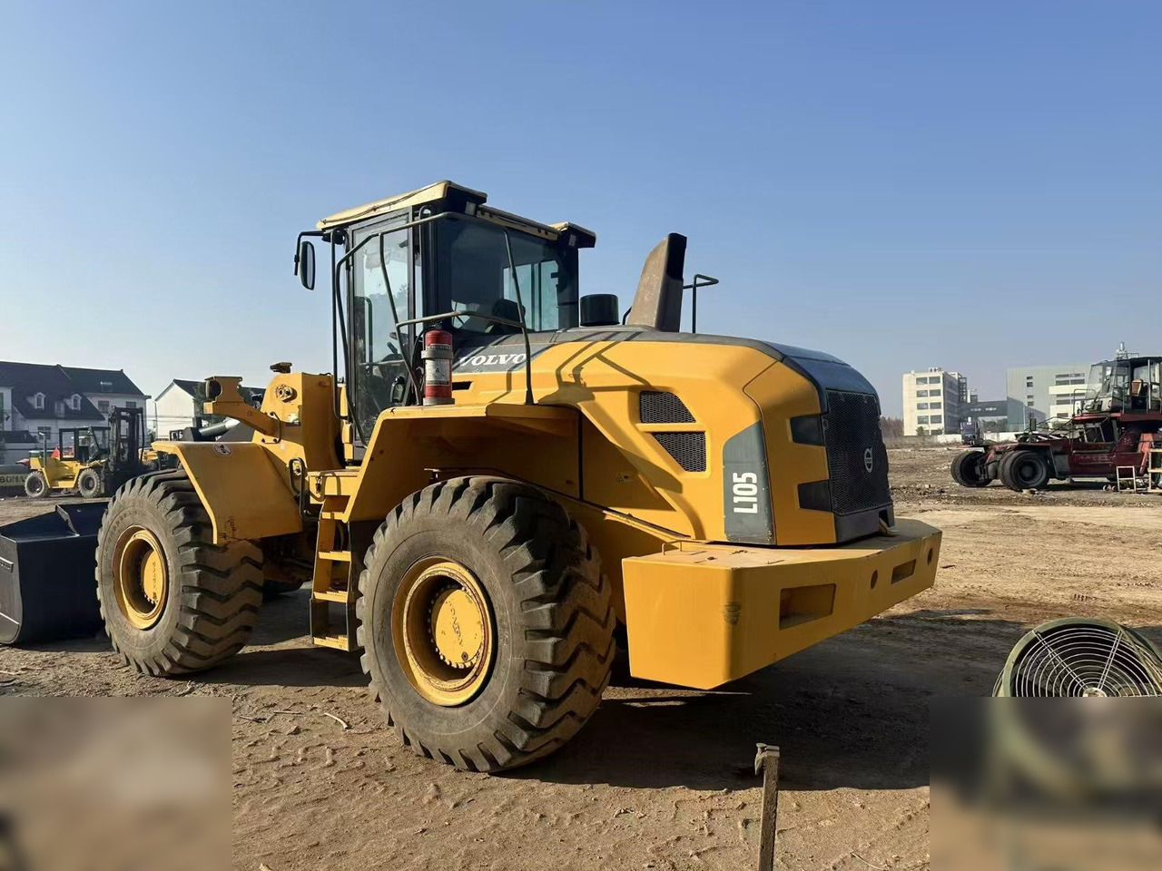VOLVO L105 - Натоварувач на тркала: слика 3 VOLVO L105 - Натоварувач на тркала: слика 3
