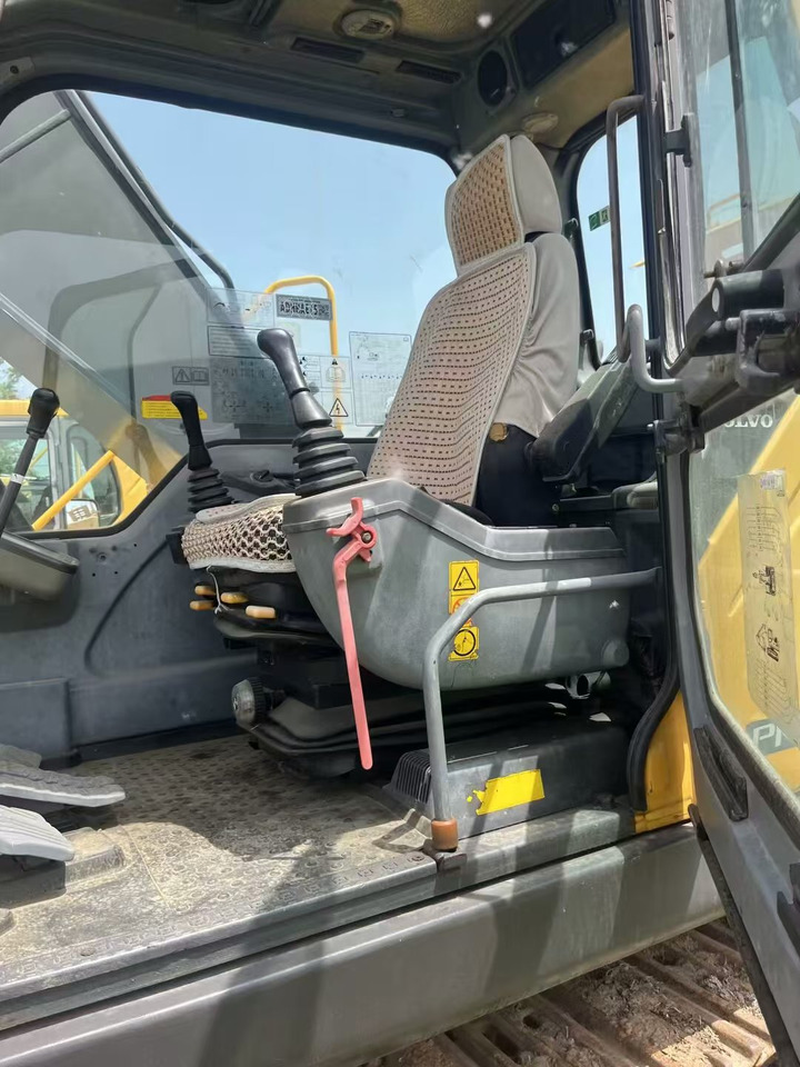 Volvo EC210 - Багер гасеничар: слика 2 Volvo EC210 - Багер гасеничар: слика 2