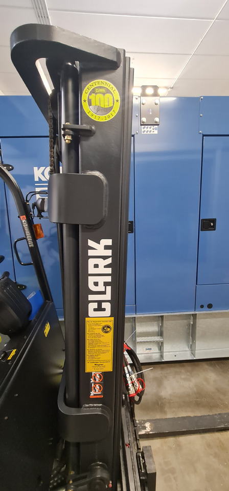 CLARK GTX 20 S - Електричен вилушкар: слика 3 CLARK GTX 20 S - Електричен вилушкар: слика 3