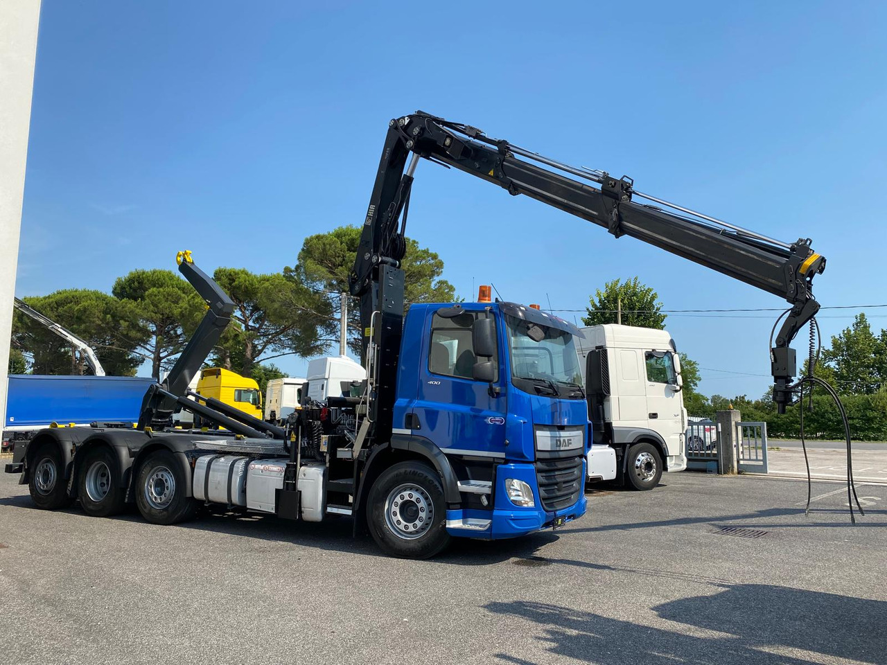 DAF CF 400 - Транспортер на контејнер/ Камион со променливо тело: слика 3 DAF CF 400 - Транспортер на контејнер/ Камион со променливо тело: слика 3