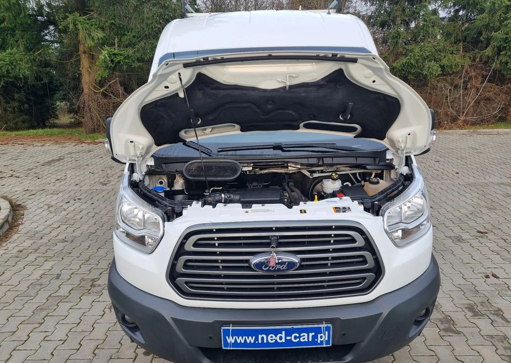 Мало комбе Ford Transit: слика 24