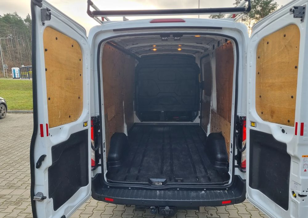 Мало комбе Ford Transit: слика 8