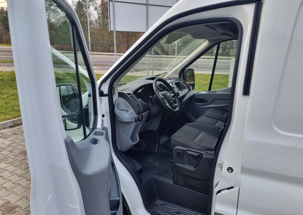 Мало комбе Ford Transit: слика 7