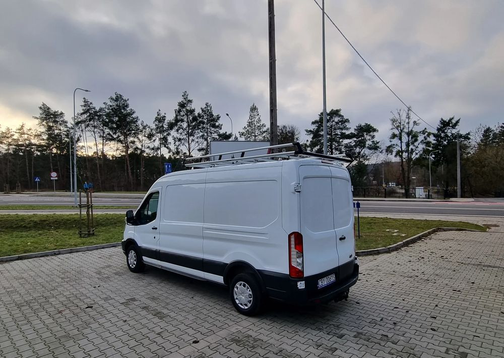 Мало комбе Ford Transit: слика 12