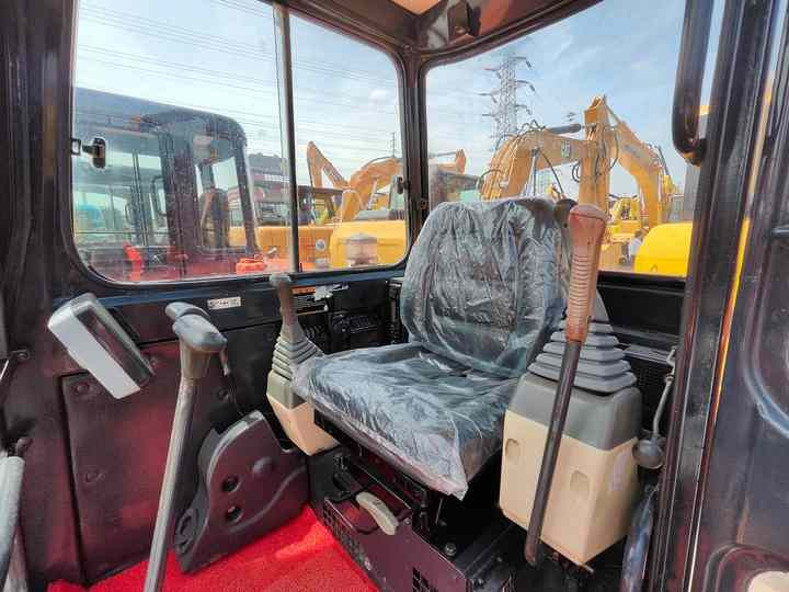 90% New Mini Excavator Doosan DH55, 5-Ton Mini Used Doosan Excavator with Low Price and Good Quality - Мини багер: слика 2 90% New Mini Excavator Doosan DH55, 5-Ton Mini Used Doosan Excavator with Low Price and Good Quality - Мини багер: слика 2