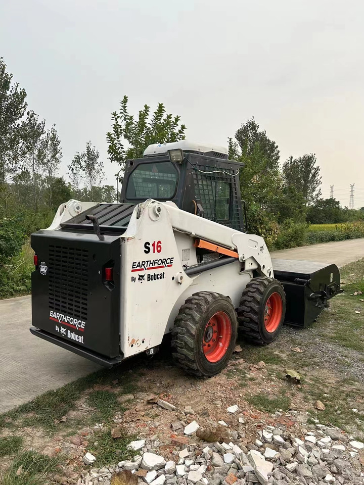 BOBCAT S16 - Компактен натоварувач: слика 4 BOBCAT S16 - Компактен натоварувач: слика 4
