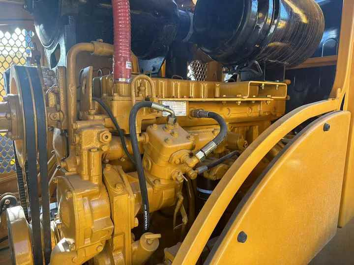 CAT brand 950h wheel loader on sale used cat 950 966 loader 18tons front wheel loader in stock - Булдожер: слика 5 CAT brand 950h wheel loader on sale used cat 950 966 loader 18tons front wheel loader in stock - Булдожер: слика 5