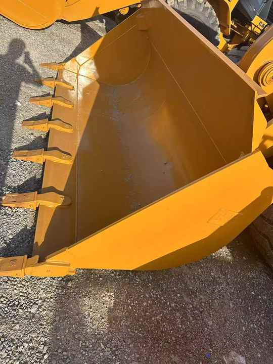 CAT brand 950h wheel loader on sale used cat 950 966 loader 18tons front wheel loader in stock - Булдожер: слика 4 CAT brand 950h wheel loader on sale used cat 950 966 loader 18tons front wheel loader in stock - Булдожер: слика 4