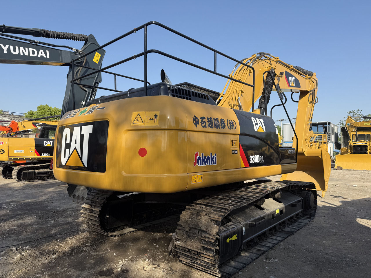 CATERPILLAR CAT320D2L excavator for sale at good price - Багер гасеничар: слика 1 CATERPILLAR CAT320D2L excavator for sale at good price - Багер гасеничар: слика 1