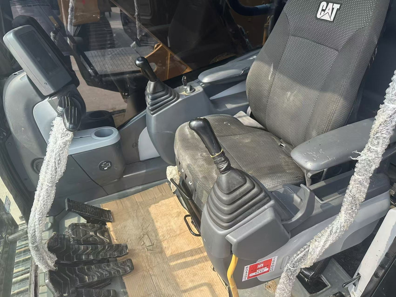 CATERPILLAR Used Digger CAT 323DL Construction Machinery Construction Digger Used CAT 323DL Cheap Excavator - Багер гасеничар: слика 3 CATERPILLAR Used Digger CAT 323DL Construction Machinery Construction Digger Used CAT 323DL Cheap Excavator - Багер гасеничар: слика 3