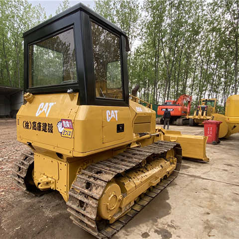 Caterpillar Used D5 Bulldozer , CAT D5g D5h D5k with Ripper , CAT D4h D5h D6h D7h - Булдожер: слика 1 Caterpillar Used D5 Bulldozer , CAT D5g D5h D5k with Ripper , CAT D4h D5h D6h D7h - Булдожер: слика 1