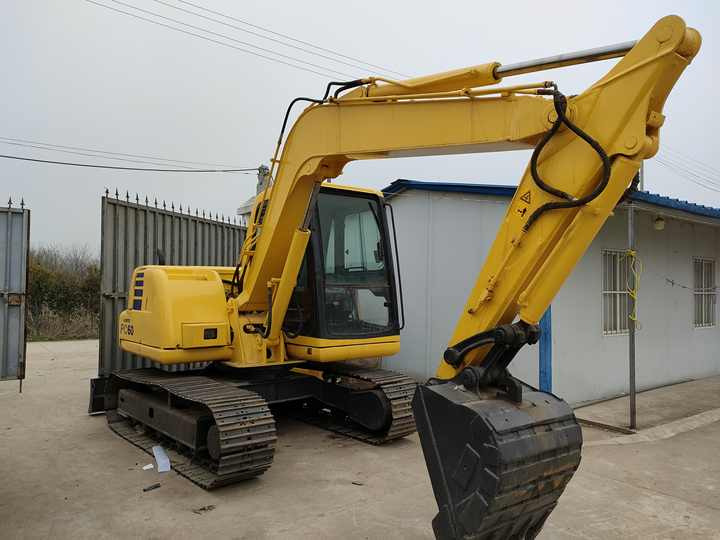 Cheap Used Komatsu PC60-7 Crawler Excavator with High Efficiency Used Heavy Machinery Komatsu P60-7 Digger Cheap for Sale - Багер гасеничар: слика 5 Cheap Used Komatsu PC60-7 Crawler Excavator with High Efficiency Used Heavy Machinery Komatsu P60-7 Digger Cheap for Sale - Багер гасеничар: слика 5