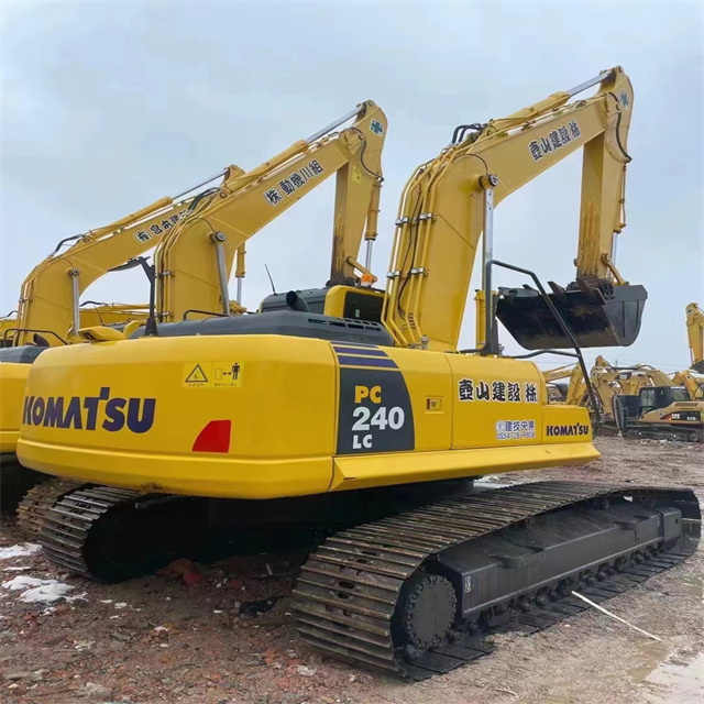Good Condition Original Used Komatsu Used PC240LC-8 Crawler Excavator Digger Komatsu PC240-8 Used Excavator for Sale - Багер: слика 2 Good Condition Original Used Komatsu Used PC240LC-8 Crawler Excavator Digger Komatsu PC240-8 Used Excavator for Sale - Багер: слика 2