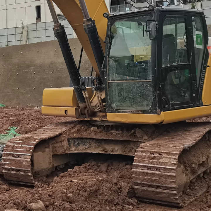 Good Condition Used CAT Excavator Japan 330GC Original Used Excavator Cat 330GC in Stock - Багер гасеничар: слика 4 Good Condition Used CAT Excavator Japan 330GC Original Used Excavator Cat 330GC in Stock - Багер гасеничар: слика 4