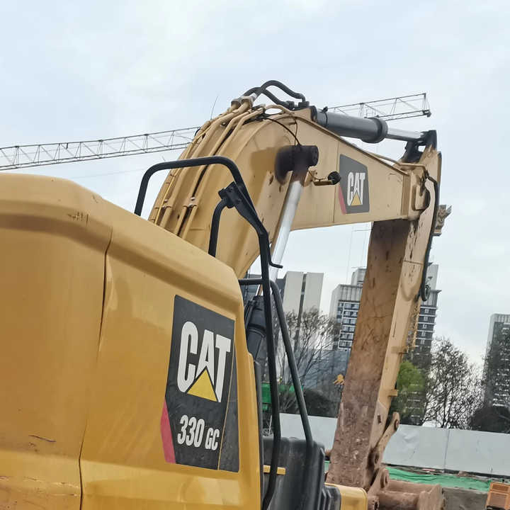 Good Condition Used CAT Excavator Japan 330GC Original Used Excavator Cat 330GC in Stock - Багер гасеничар: слика 1 Good Condition Used CAT Excavator Japan 330GC Original Used Excavator Cat 330GC in Stock - Багер гасеничар: слика 1