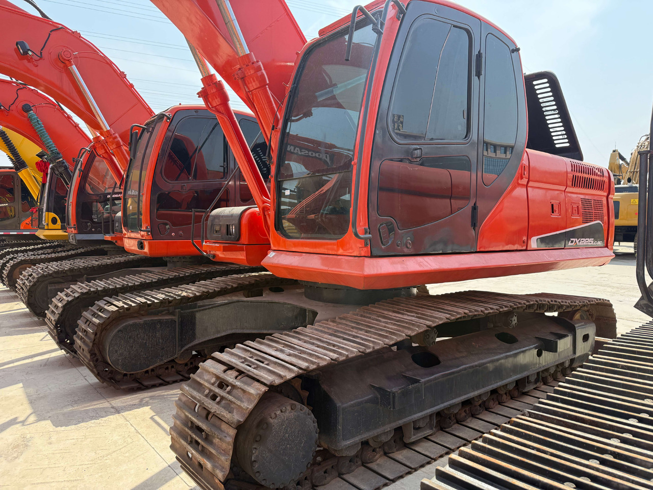 DOOSAN Used Digger Doosan DX225LC-9T Construction Machinery Construction Digger Used Doosan DX225LC-9T Cheap Excavator - Градежна машина: слика 5 DOOSAN Used Digger Doosan DX225LC-9T Construction Machinery Construction Digger Used Doosan DX225LC-9T Cheap Excavator - Градежна машина: слика 5