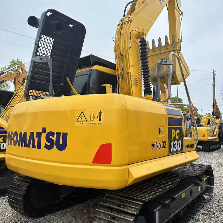 Komatsu PC130 7 Used Excavator Low Hours Well Maintained Construction Mining Equipment - Багер гасеничар: слика 1 Komatsu PC130 7 Used Excavator Low Hours Well Maintained Construction Mining Equipment - Багер гасеничар: слика 1