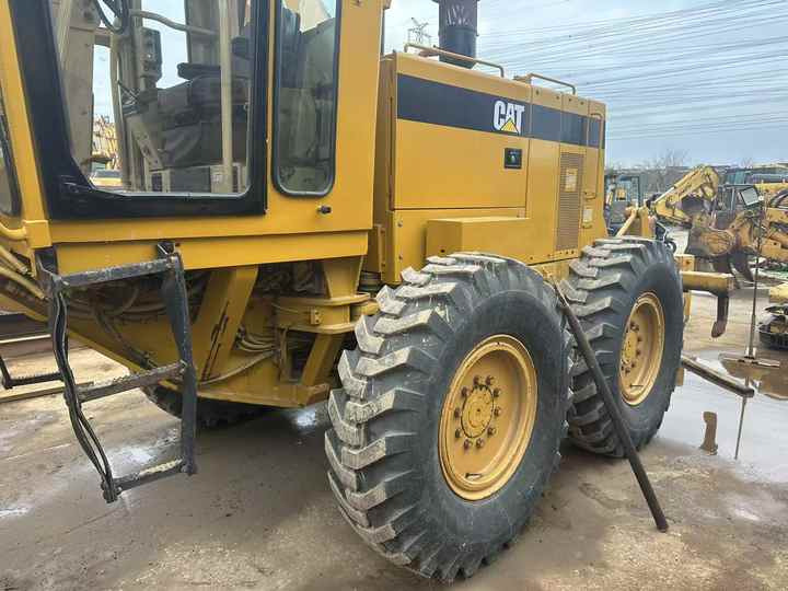 Low-price second-hand Cat Grader 140H with outstanding performance Carterpillarused 140H grader for sale - Порамнувач: слика 5 Low-price second-hand Cat Grader 140H with outstanding performance Carterpillarused 140H grader for sale - Порамнувач: слика 5