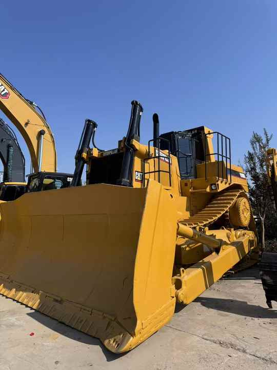 USED ORIGINAL CAT D10r Large Bulldozer for Sale Spot Cat D10 Bulldozer Cat D5 D6 D7 D10 Bulldozer in China - Булдожер: слика 5 USED ORIGINAL CAT D10r Large Bulldozer for Sale Spot Cat D10 Bulldozer Cat D5 D6 D7 D10 Bulldozer in China - Булдожер: слика 5