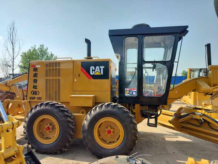 Used CAT 140H Motor Grader From Japan with Excellent Performance Caterpillar 140h in Good Condition for Sale - Порамнувач: слика 5 Used CAT 140H Motor Grader From Japan with Excellent Performance Caterpillar 140h in Good Condition for Sale - Порамнувач: слика 5