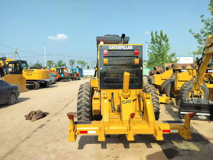 Used CAT 140H Motor Grader From Japan with Excellent Performance Caterpillar 140h in Good Condition for Sale - Порамнувач: слика 4 Used CAT 140H Motor Grader From Japan with Excellent Performance Caterpillar 140h in Good Condition for Sale - Порамнувач: слика 4