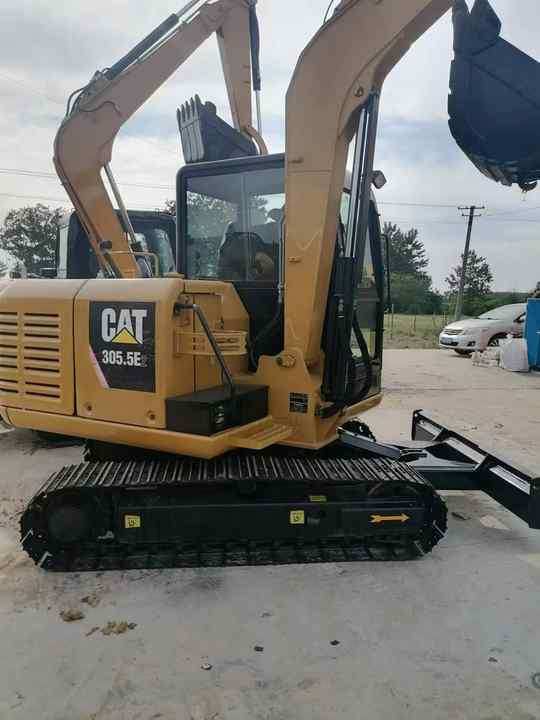 Used CAT 305.5E 5T Second Hand Japan Original MINI Excavator Mining Construction Excavators Hot Sale 306 307 308 Small Mini 6t - Мини багер: слика 3 Used CAT 305.5E 5T Second Hand Japan Original MINI Excavator Mining Construction Excavators Hot Sale 306 307 308 Small Mini 6t - Мини багер: слика 3